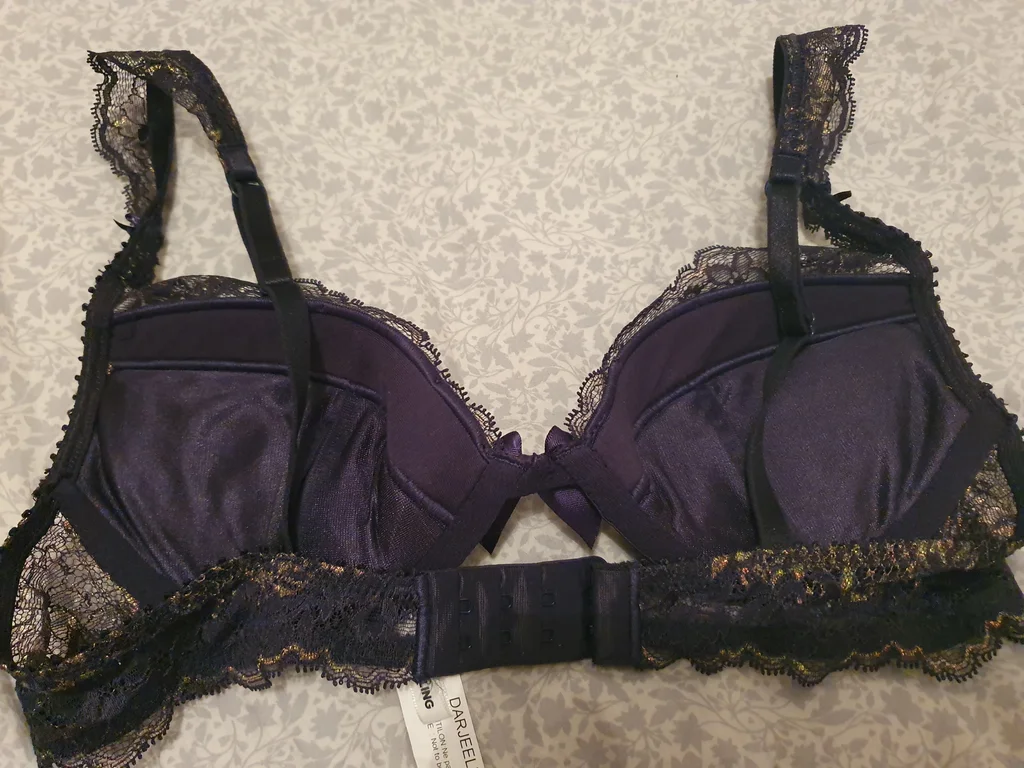 Bra – photo 2